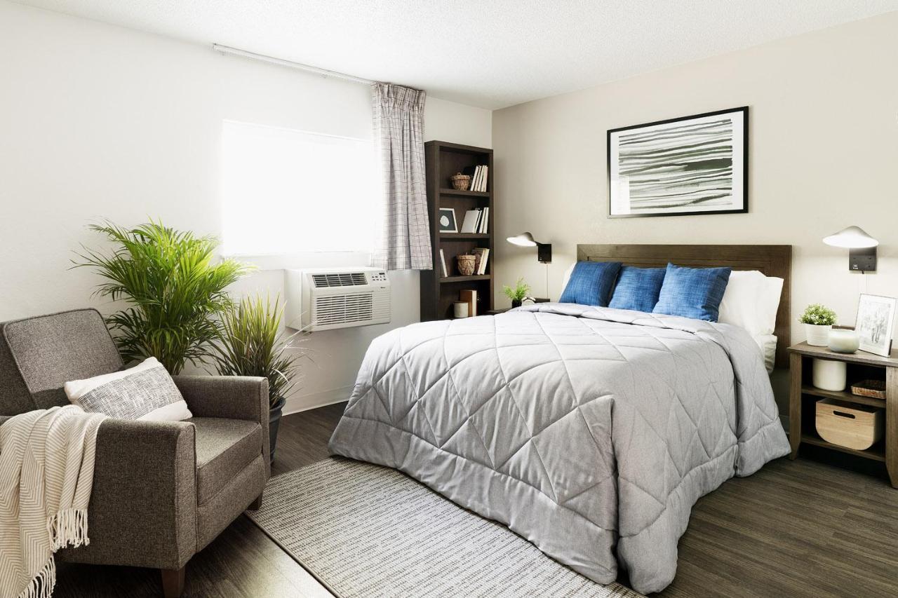 Intown Suites Extended Stay Indianapolis In -I70 Post Drive Екстериор снимка