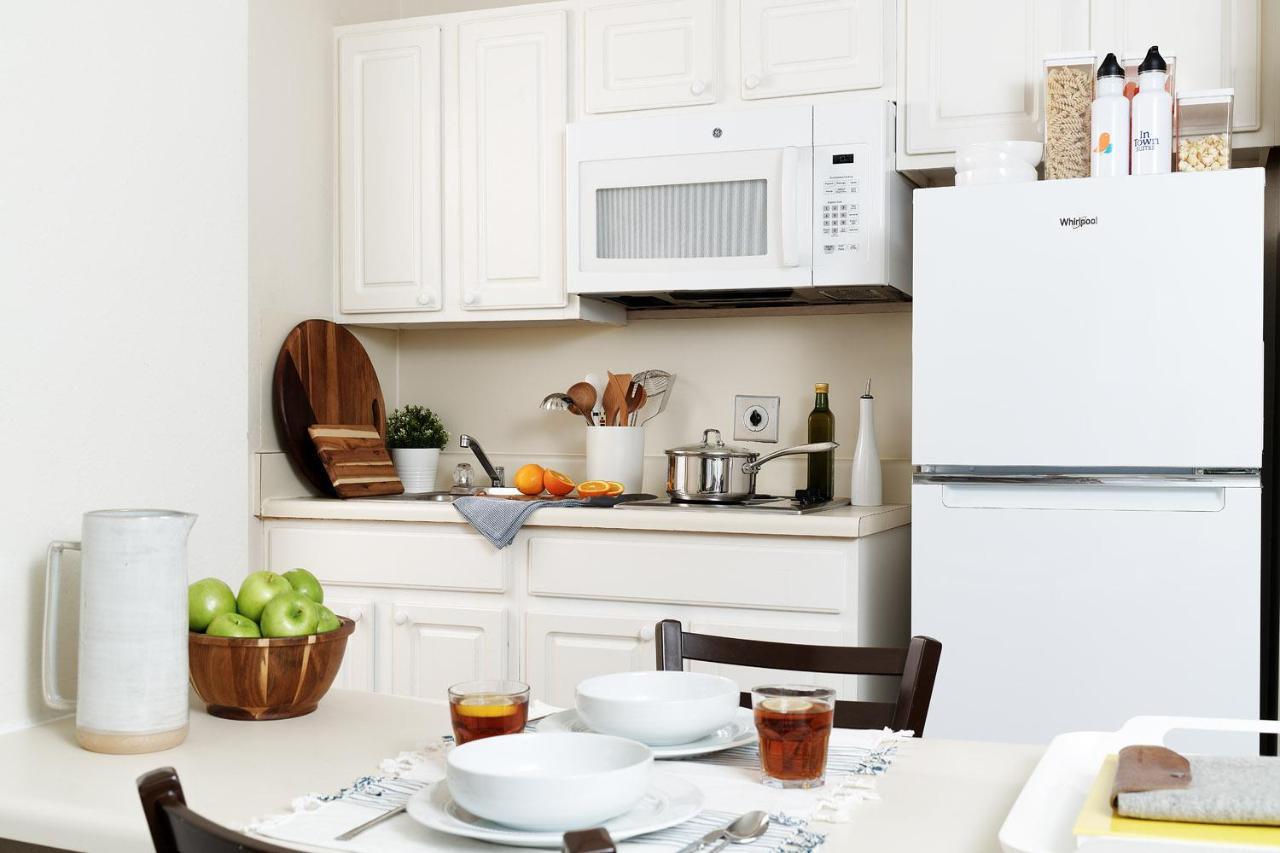 Intown Suites Extended Stay Indianapolis In -I70 Post Drive Екстериор снимка
